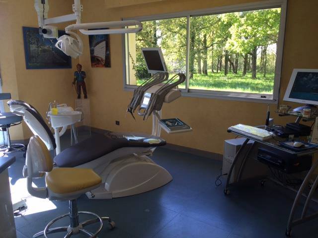 Recrutamento Internacional: Médicos dentistas para consultórios em França